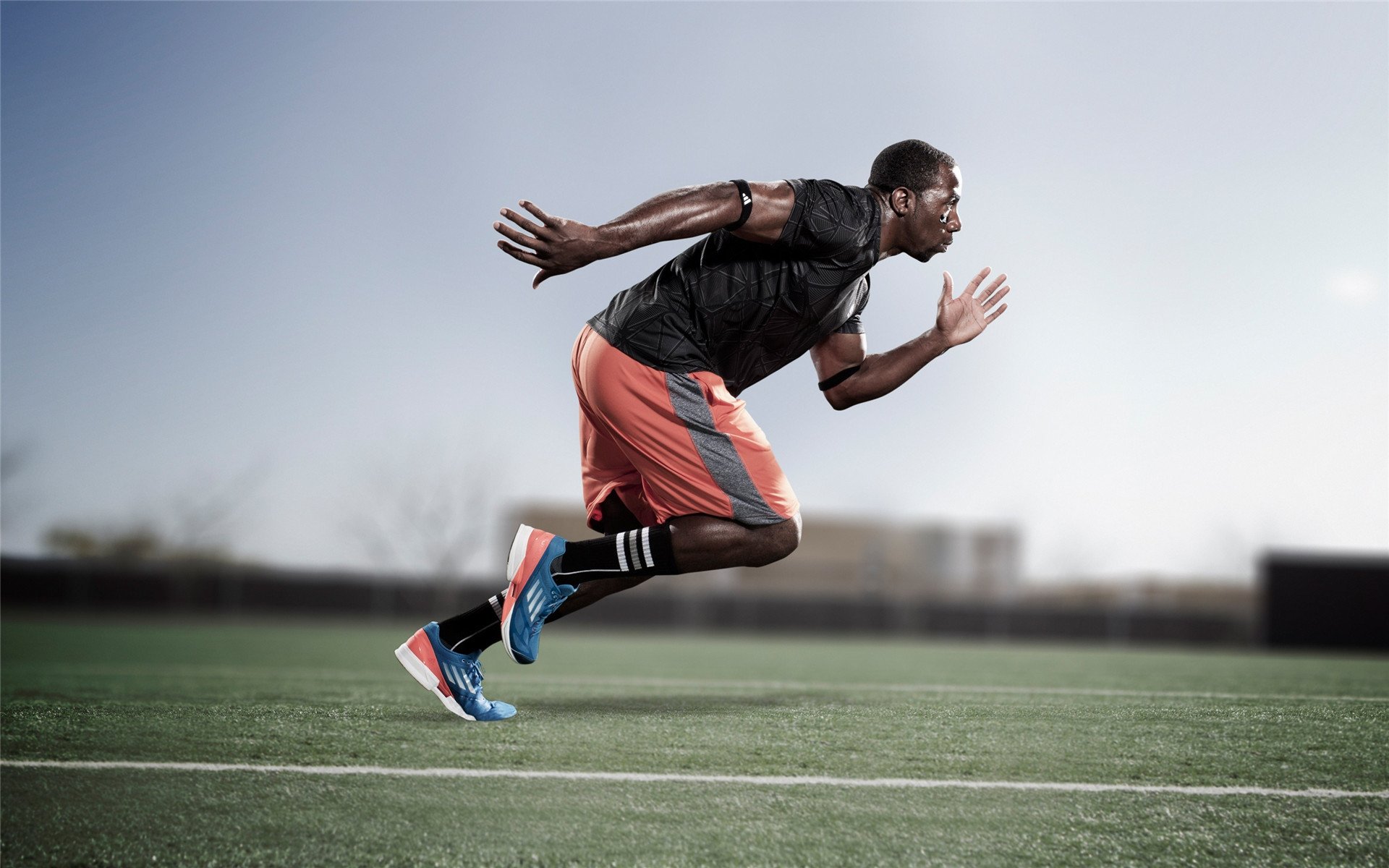 南非男队水球配合渐入佳境,南非球赛