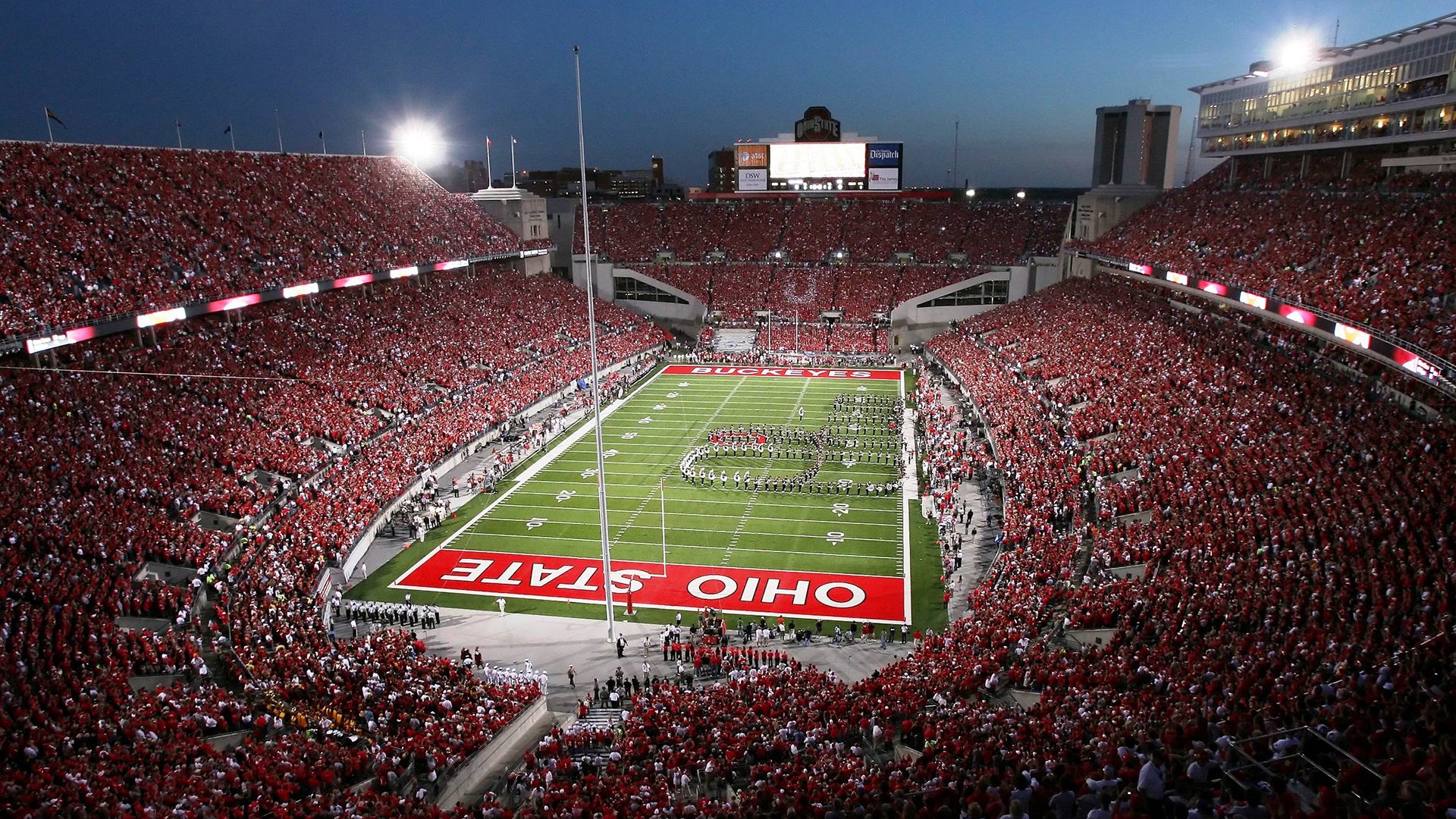 詹姆斯谈心态调整是比赛中最重要部分，詹姆斯访谈